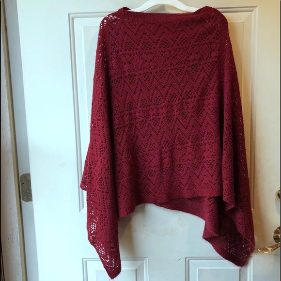 Tops - 🌺(2/$15) Gorgeous Burgundy Knit Poncho